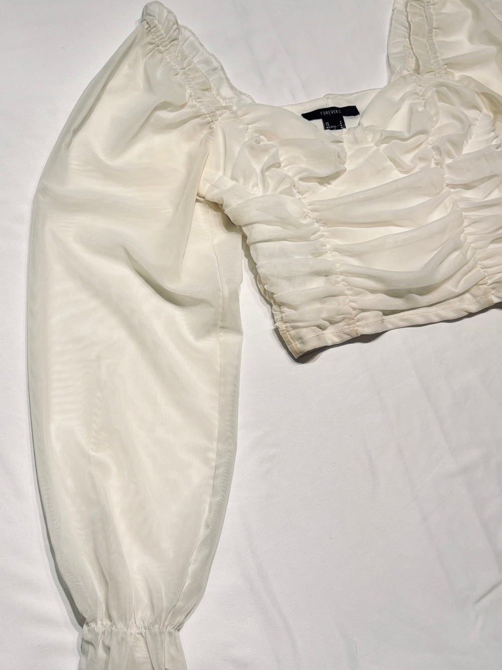 Ivory Ruched Crop Blouse with Puff Sleeves
F21 Sz. Sm.